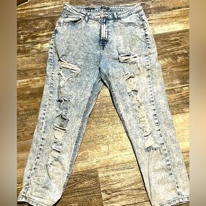 Wild fable high rise ripped mom jeans!!